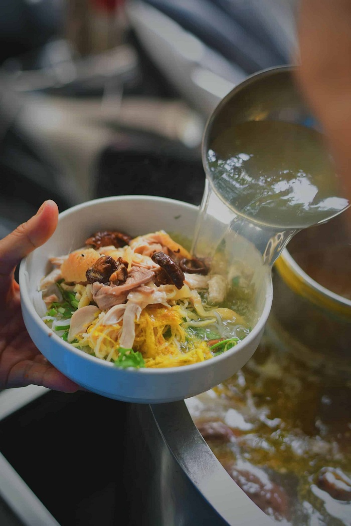 Bun thang spécialité culinaire Hanoi bouillon